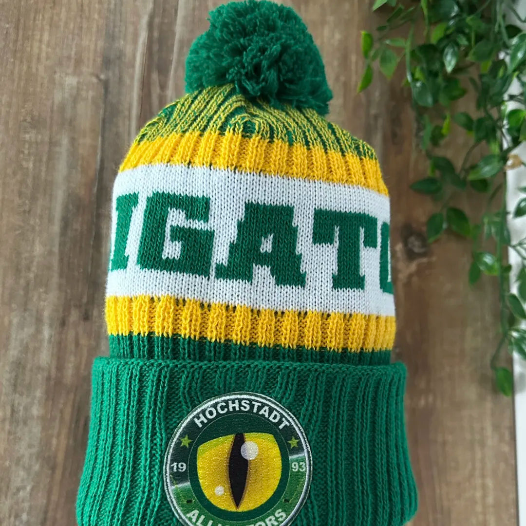 Bommelmütze der Höchstadt Alligators mit Logo auf der Stirnseite.